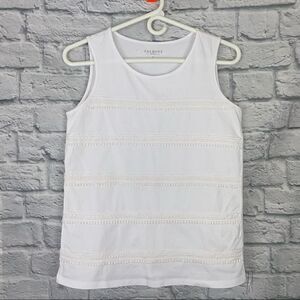 Talbots sleeveless tank top white with raised embroidery design sz P